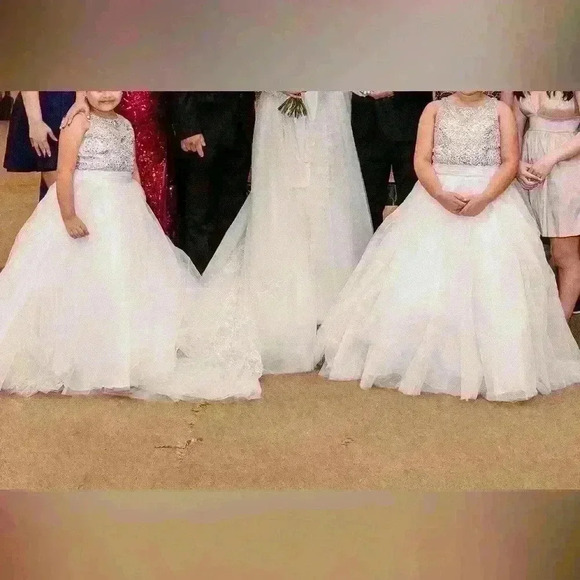 Formal dress - Picture 8 of 9